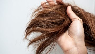 I capelli crespi: cause e rimedi efficaci