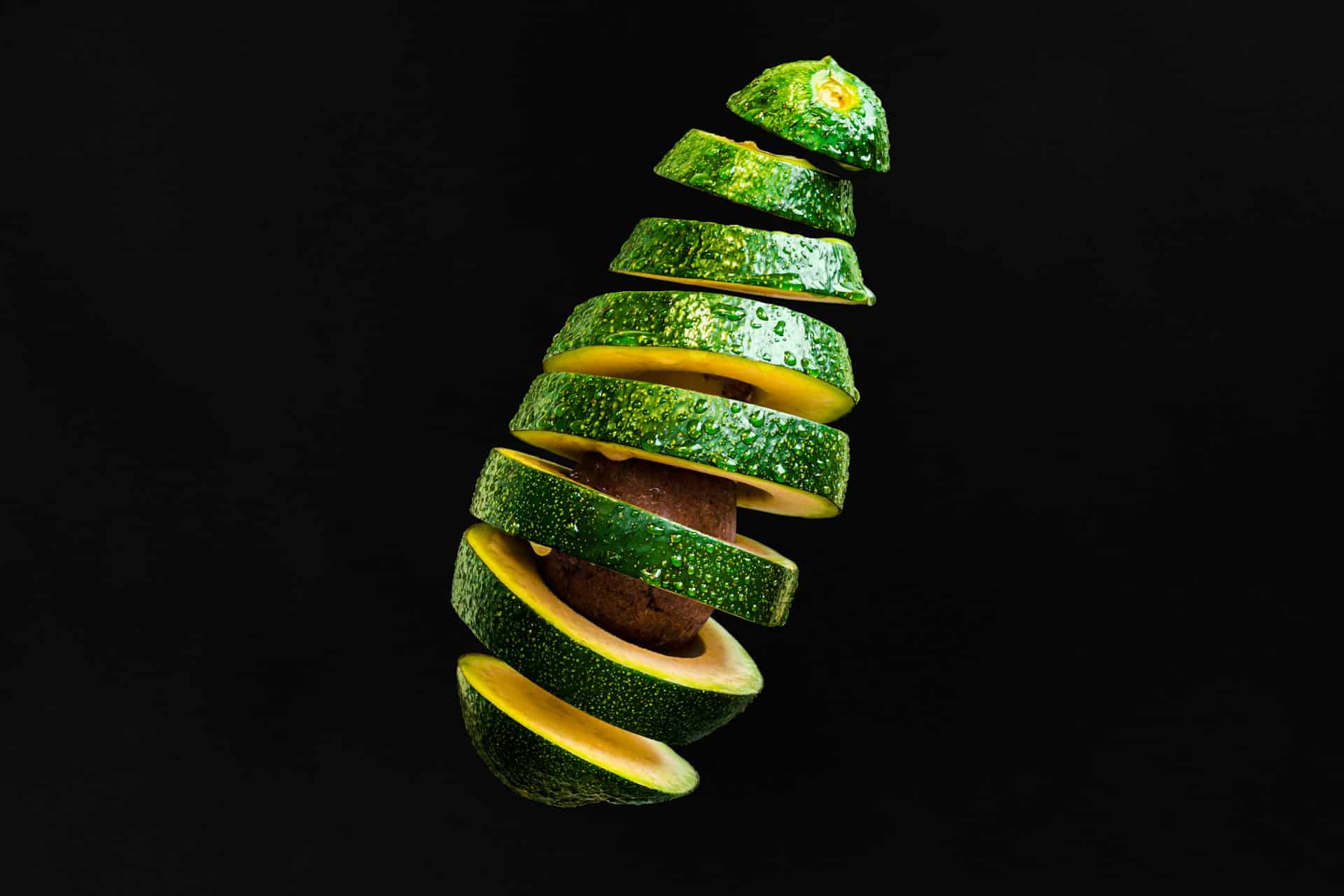 Avocado: proprietà, calorie e benefici per over 50