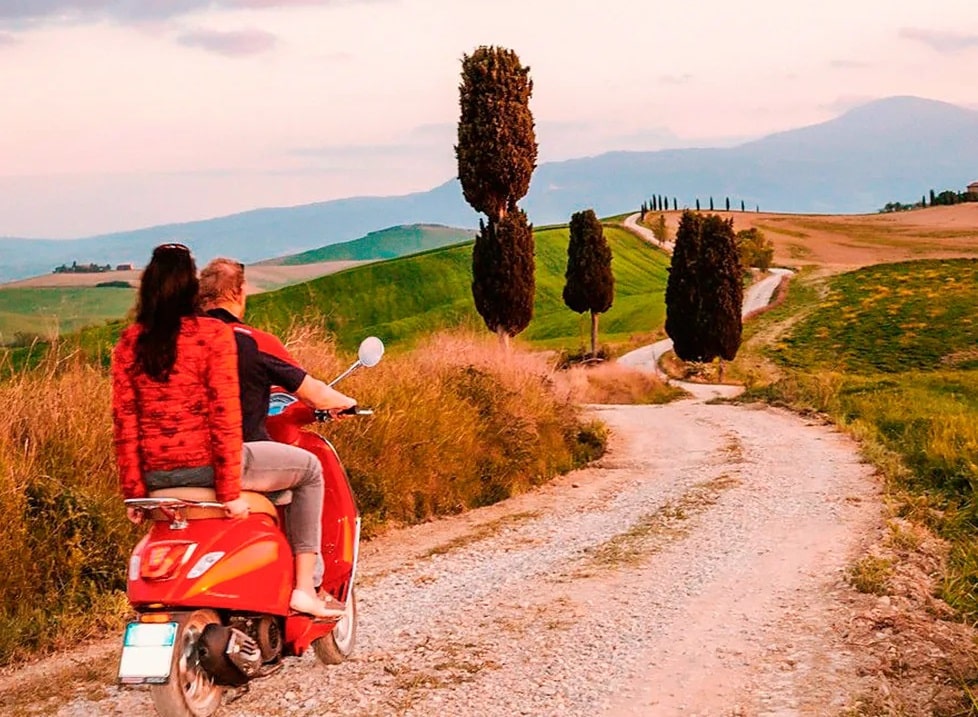 Giro in Vespa tra le colline Toscane